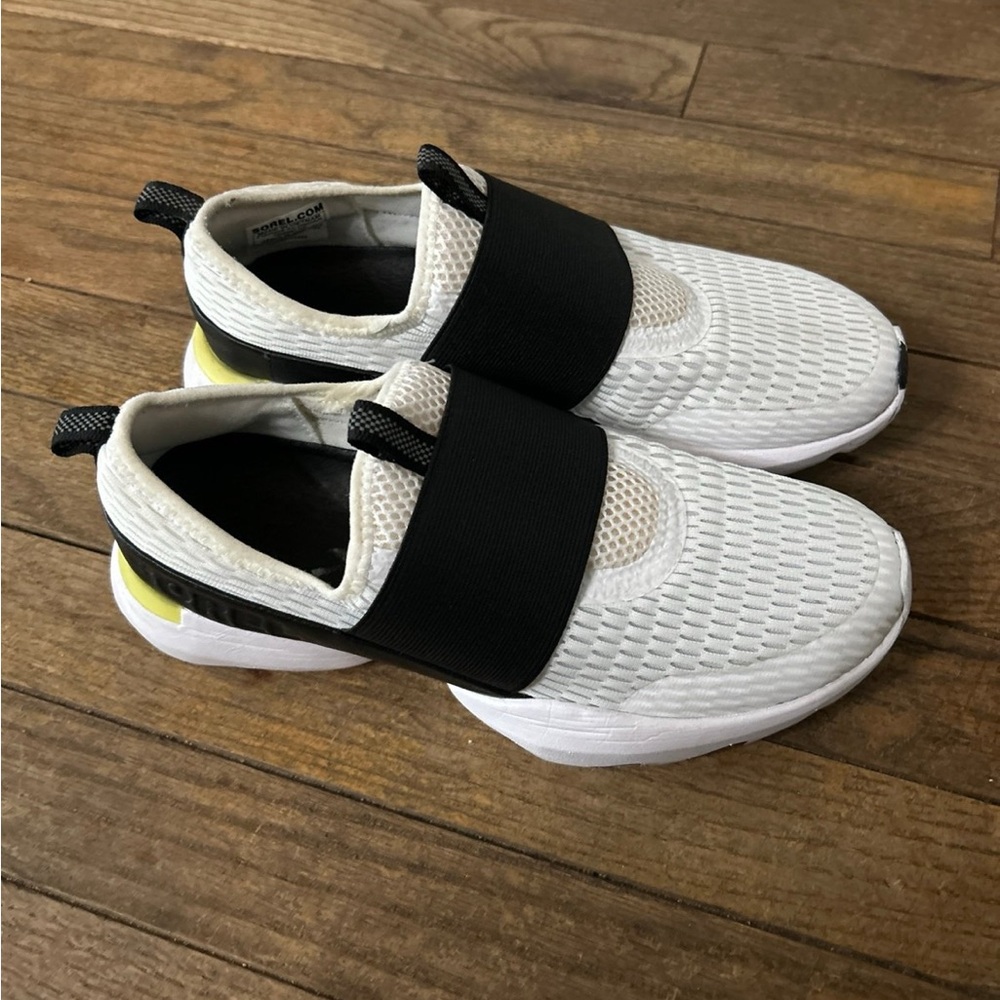 Sorel White and Black Tennis Shoes